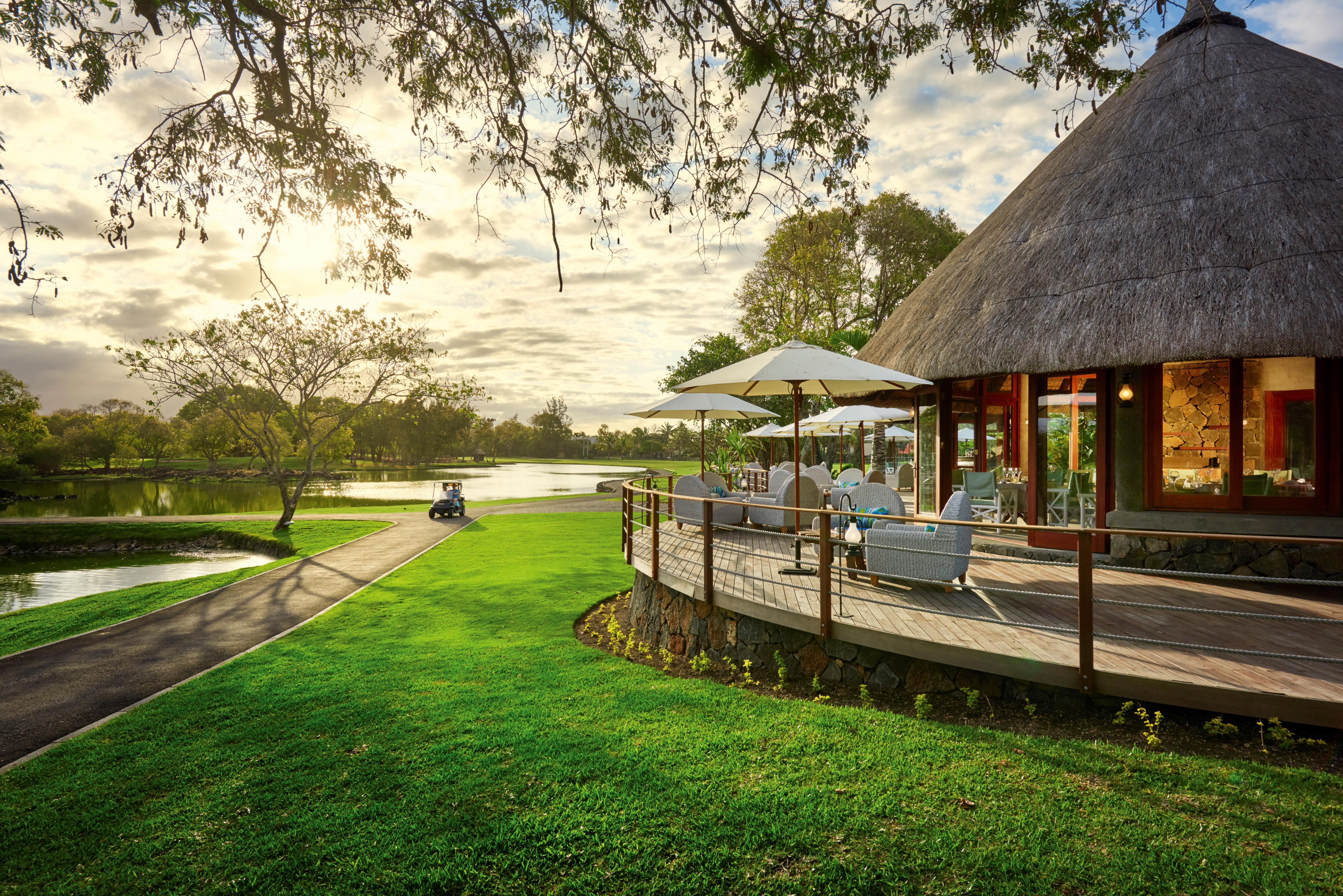 Constance Belle Mare Plage Εξωτερικό φωτογραφία The clubhouse at the Leopard Hills Golf Course
