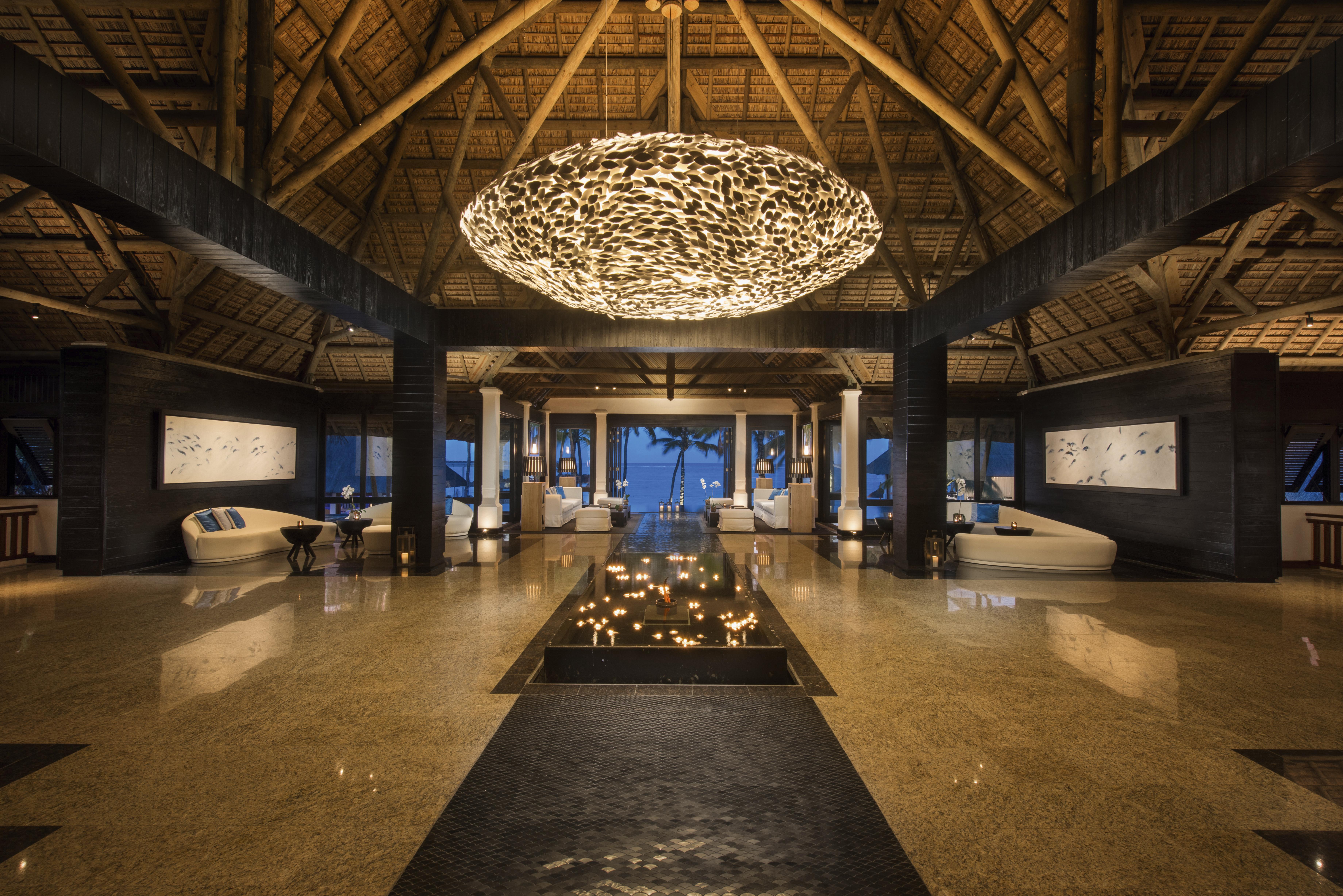 Constance Belle Mare Plage Εξωτερικό φωτογραφία The lobby of the resort