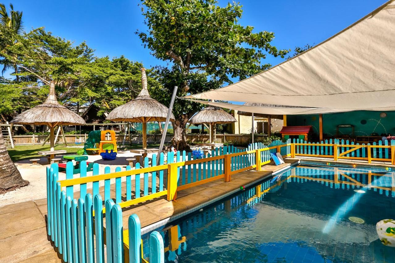 Constance Belle Mare Plage Εξωτερικό φωτογραφία Dolphin Cove