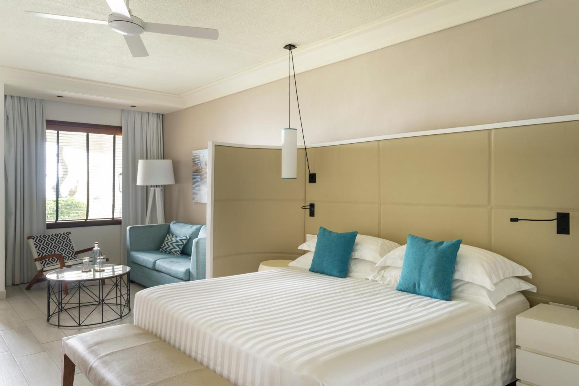 Constance Belle Mare Plage Εξωτερικό φωτογραφία A bedroom at the hotel